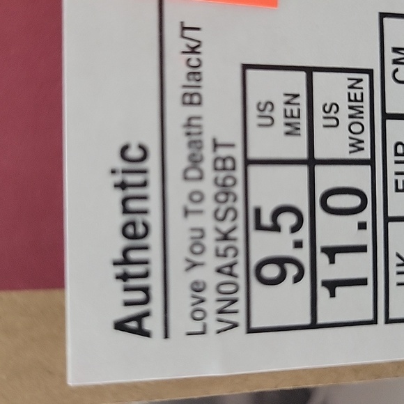 Van's Authentic Brand new in the box authentic uper textile.size men 9.5. - Picture 11 of 11